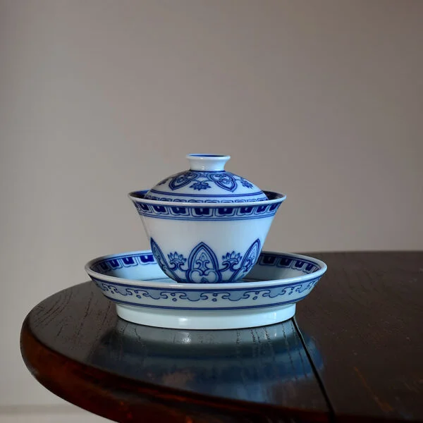 Hand Painted Bao Xiang Gaiwan Set - Lotus