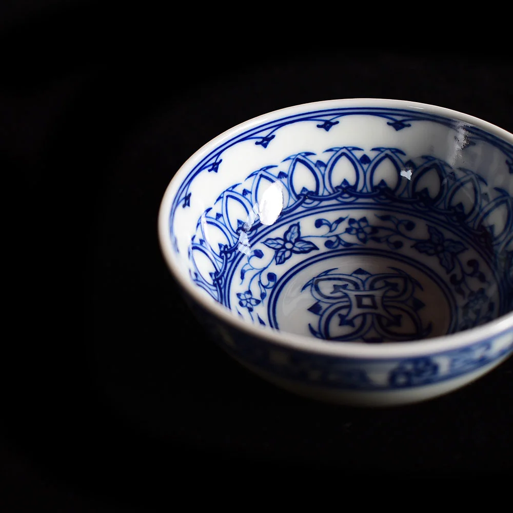 Hand Painted Bao Xiang Pu-erh Tea Cup