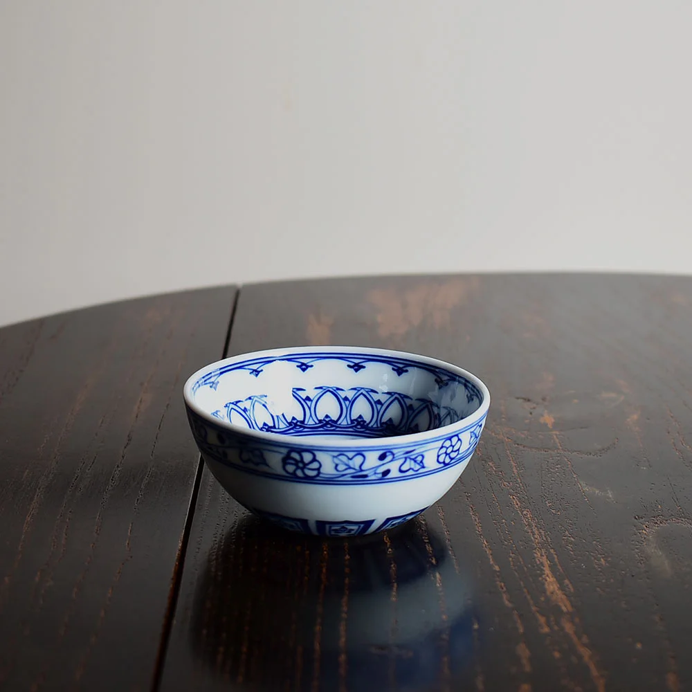 Hand Painted Bao Xiang Pu-erh Tea Cup